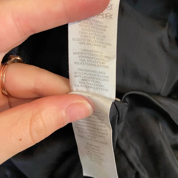 EUC | Adult workout ultra lightweight electric blue‎ puffer jacket — medium - Picture 7 of 8